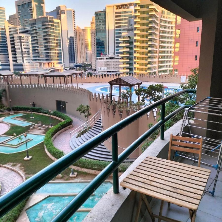 The Hive Partition In Tecom Near Metro Dubai